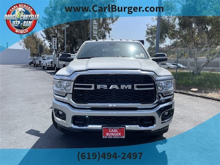 2022 Ram 3500 Chassis Cab 3500 TRADESMAN CREW CAB CHASSIS 4X4 60' CA Pickup