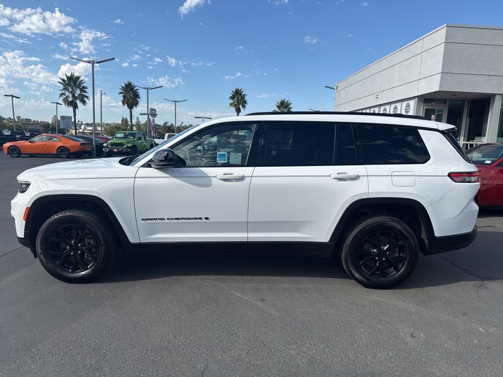 Certified 2024 Jeep Grand Cherokee L Laredo SUV
