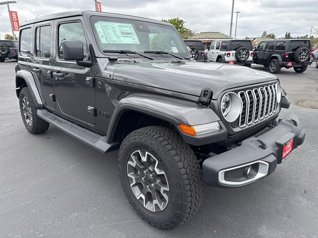 2025 Jeep Wrangler Sahara photo 3