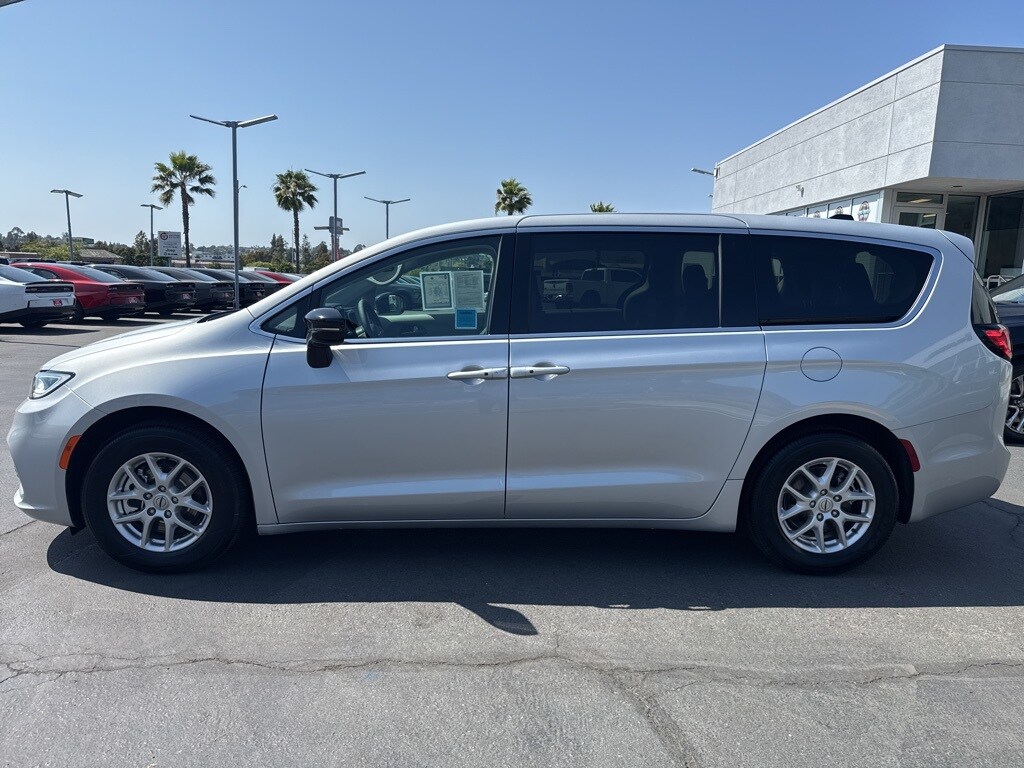 Used 2024 Chrysler Pacifica Touring L Van Passenger Van