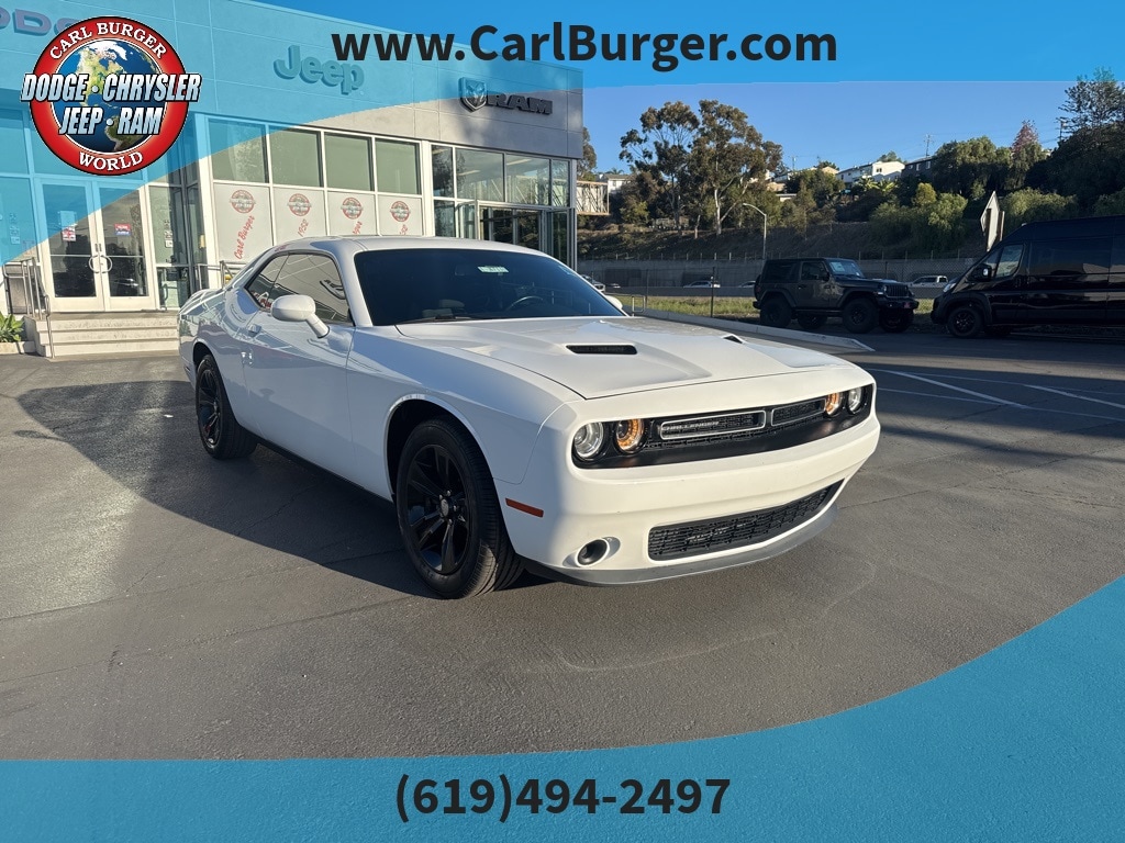 2021 Dodge Challenger SXT's photo