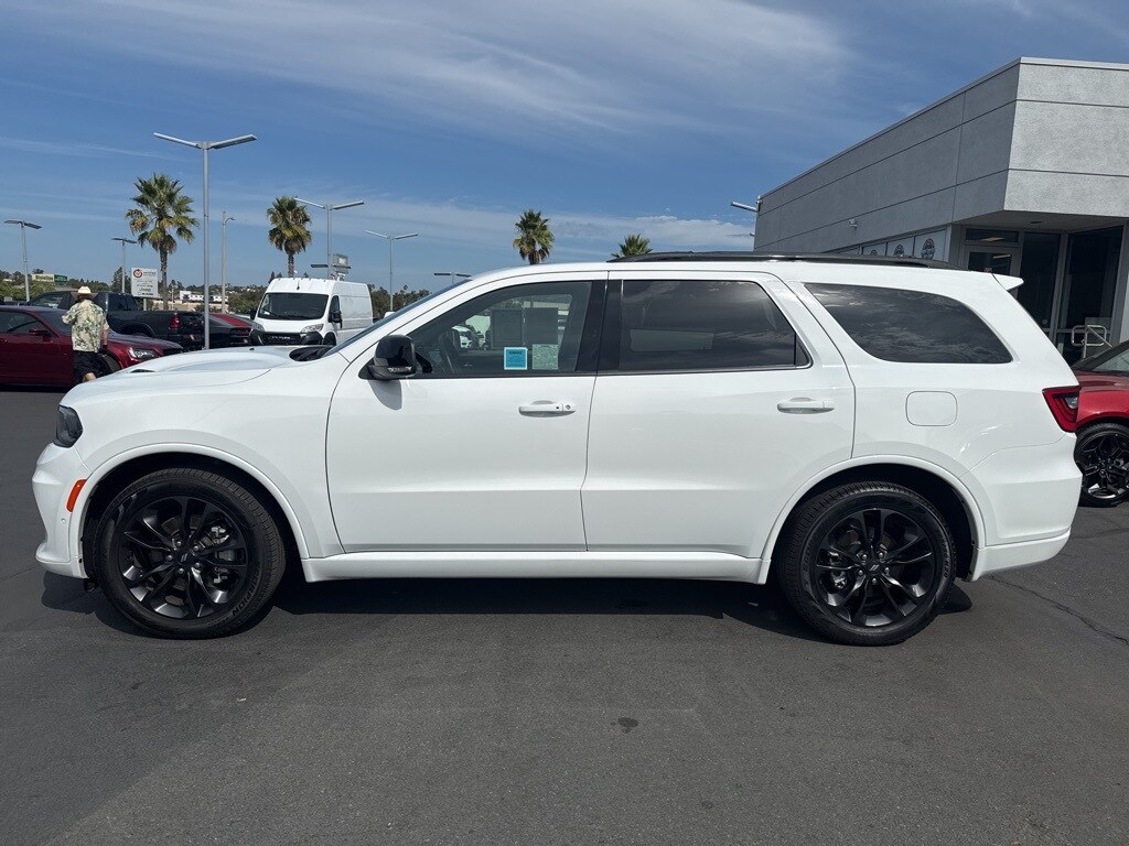 2024 Dodge Durango GT Premium photo 3