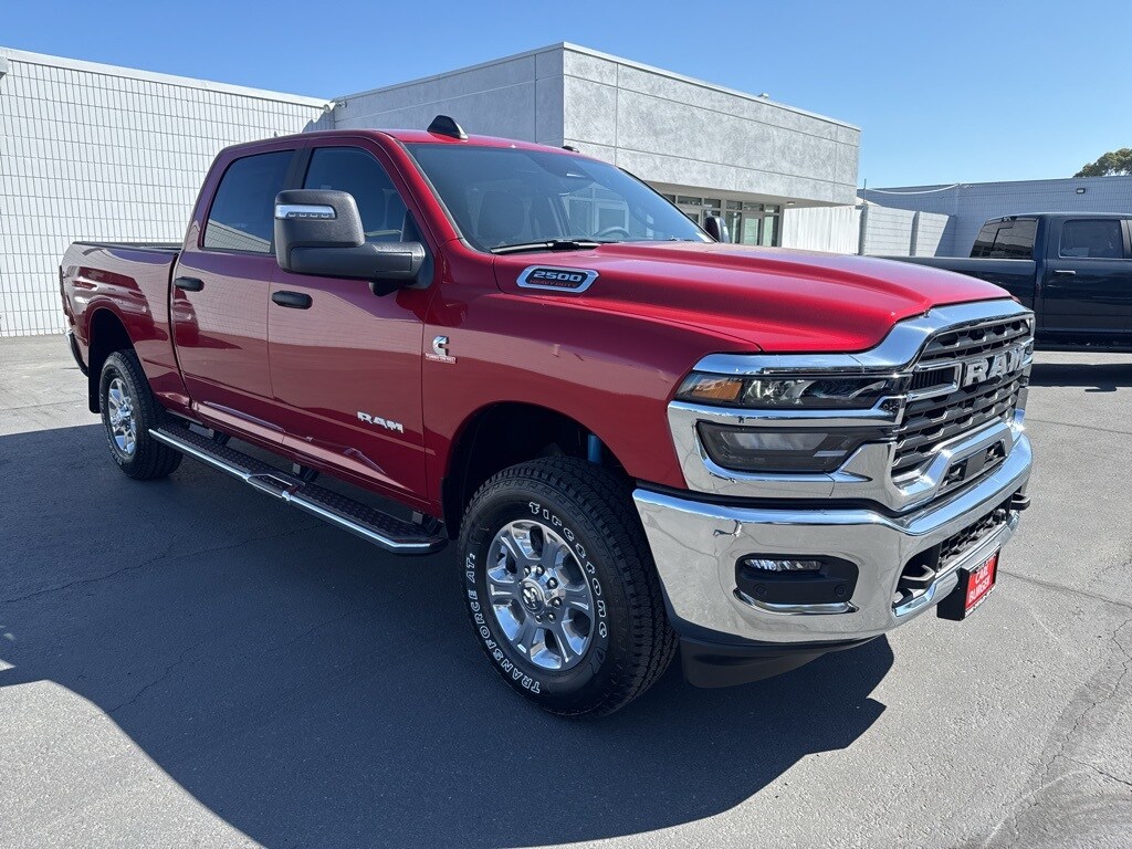 2025 Ram 2500 Big Horn photo 3