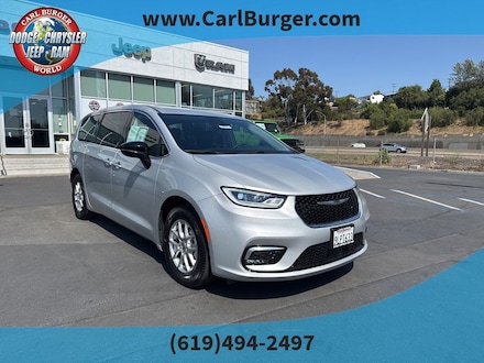 2024 Chrysler Pacifica Touring L Van Passenger Van