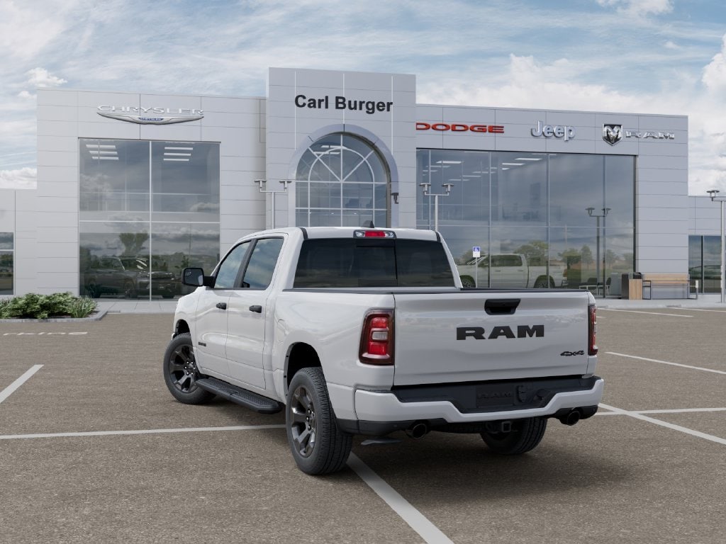 New 2026 Ram 1500 EXPRESS CREW CAB 4X4 5'7 BOX Pickup