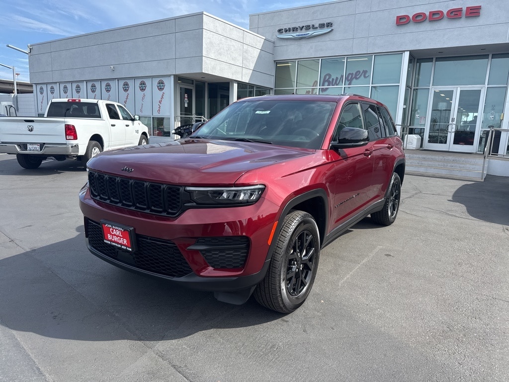 Certified 2024 Jeep Grand Cherokee Laredo SUV