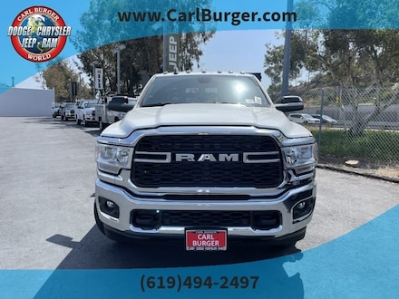 2022 Ram 3500 Chassis Cab TRADESMAN CREW   4X4 60' CA Pickup