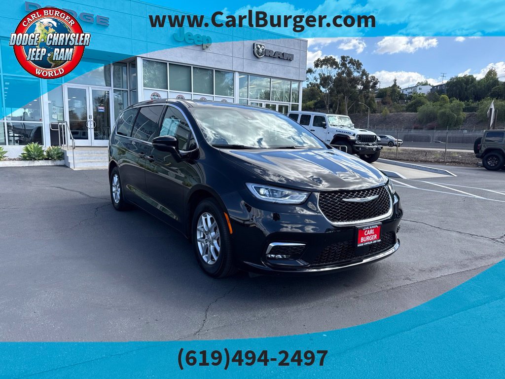 2026 Chrysler Pacifica Select