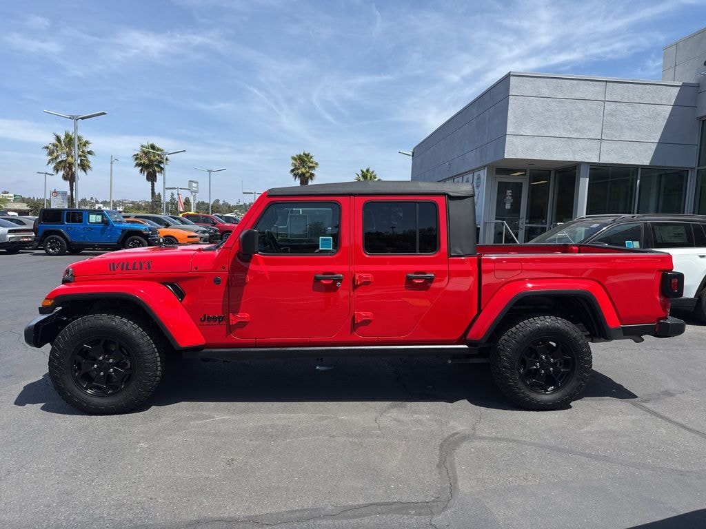 Certified 2022 Jeep Gladiator Sport Truck Crew Cab