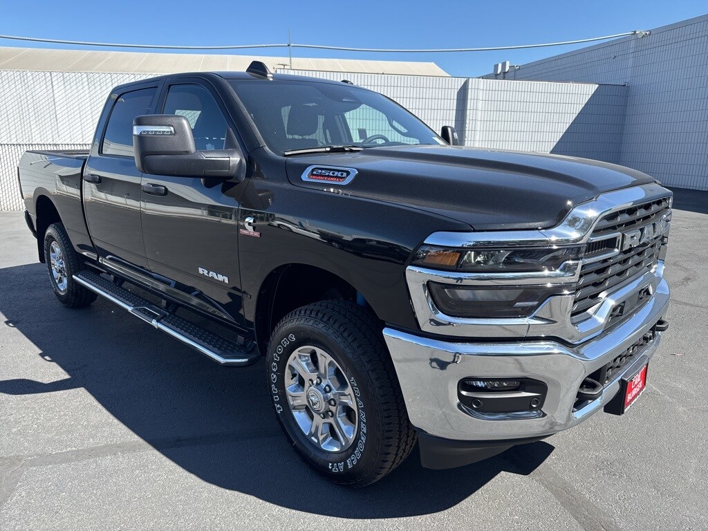 2025 Ram 2500 Big Horn photo 3