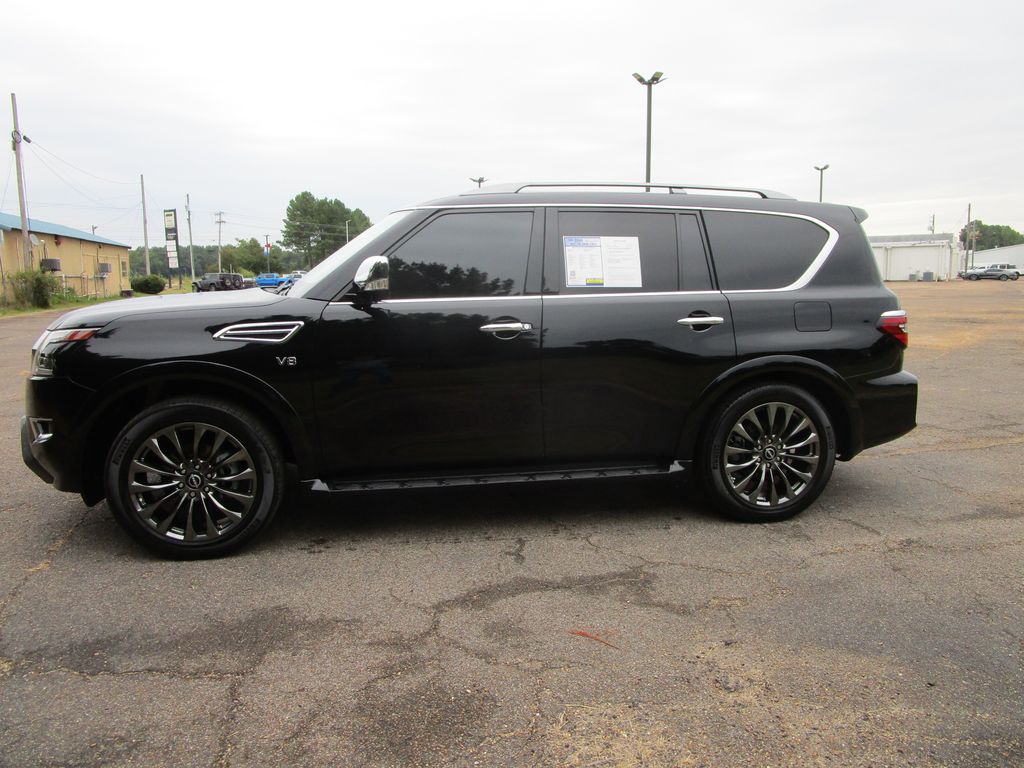 2021 Nissan Armada Platinum photo 2