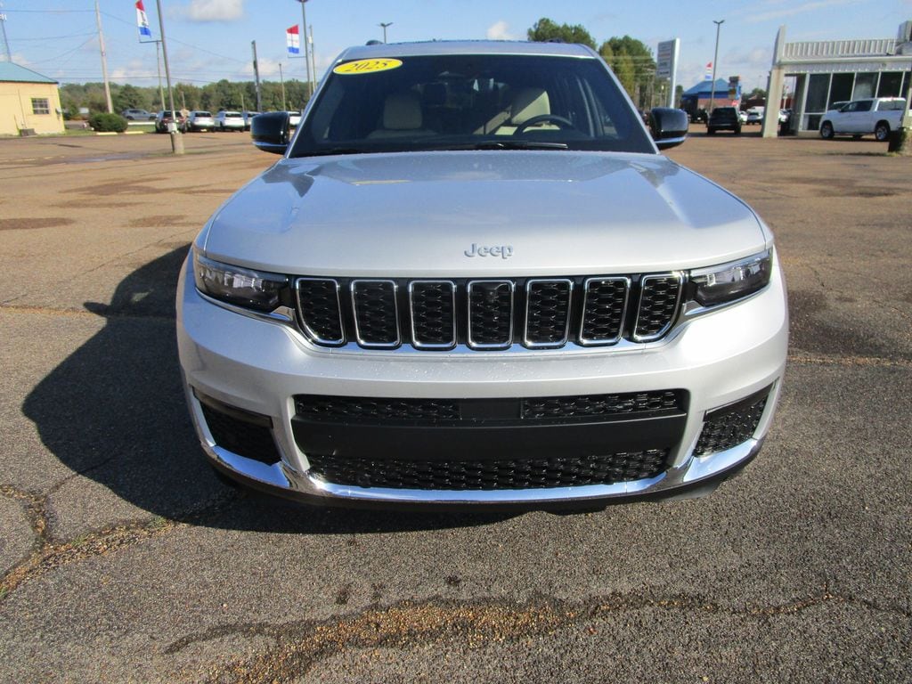 New 2025 Jeep Grand Cherokee L LIMITED 4X4 Sport Utility