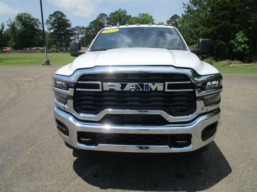 New 2025 Ram 2500 TRADESMAN CREW CAB 4X4 6'4 BOX Pickup