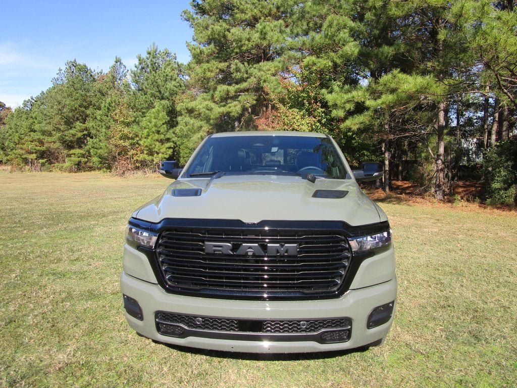 New 2026 Ram 1500 LARAMIE CREW CAB 4X4 5'7 BOX Pickup