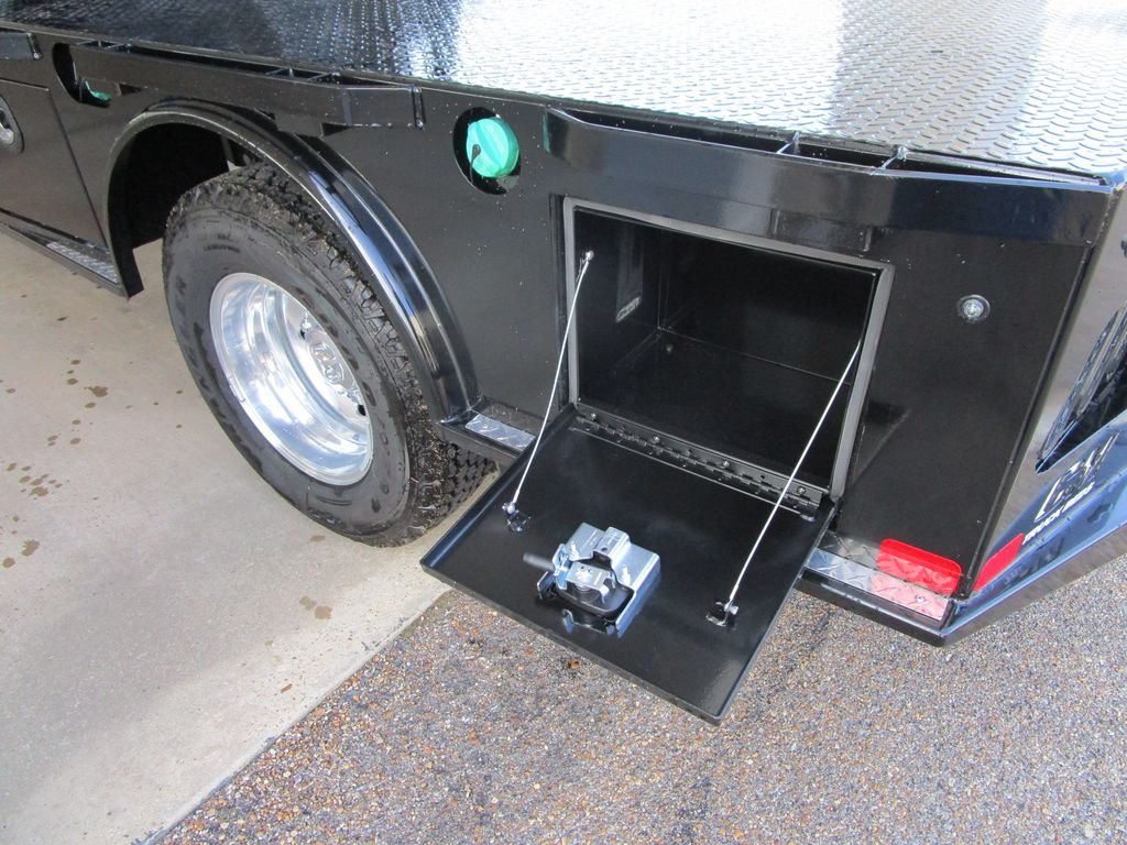 2026 RAM 3500 Chassis Tradesman - Photo 11
