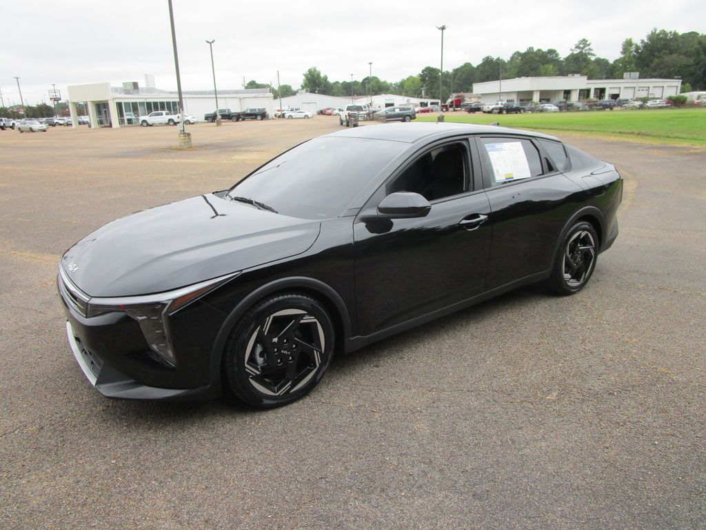 2025 Kia K4 EX's photo