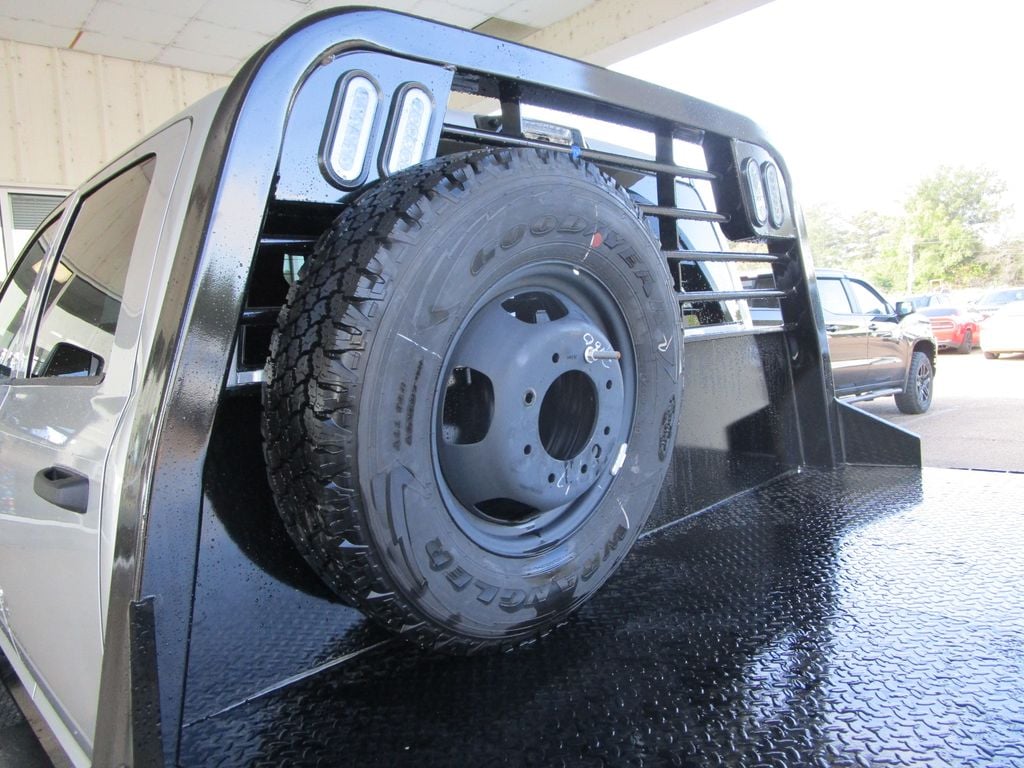 2026 RAM 3500 Chassis Tradesman - Photo 24