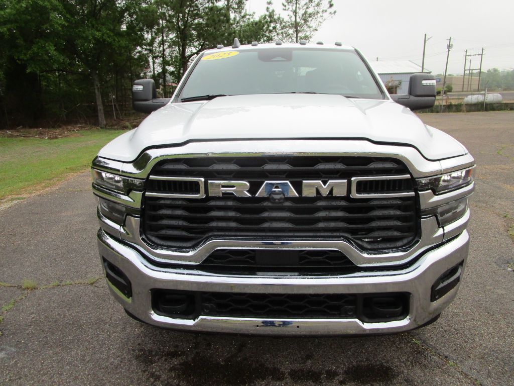 2025 Ram 2500 Big Horn photo 4