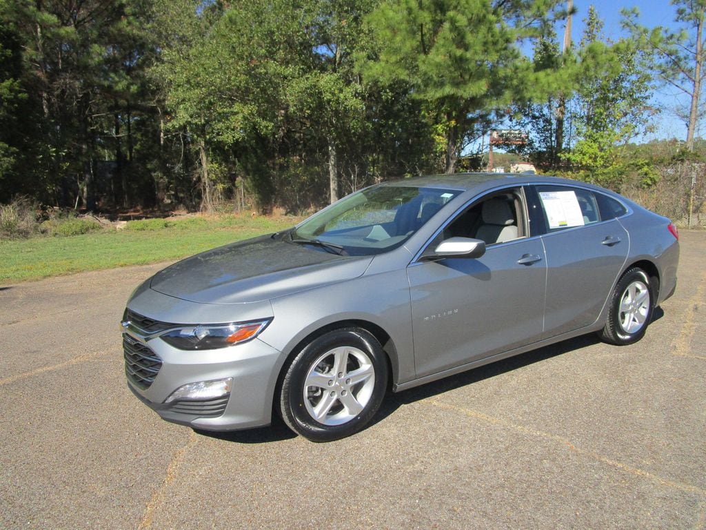 2024 Chevrolet Malibu 1LT's photo