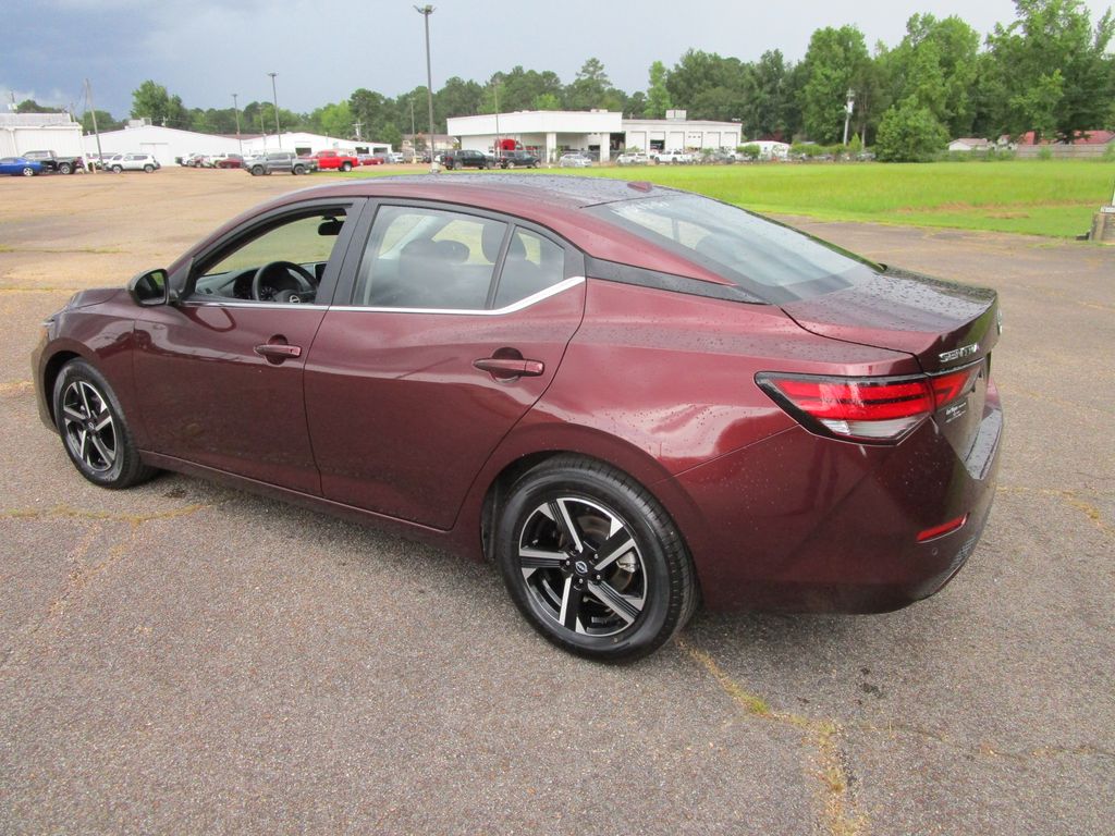 2024 Nissan Sentra SV photo 3
