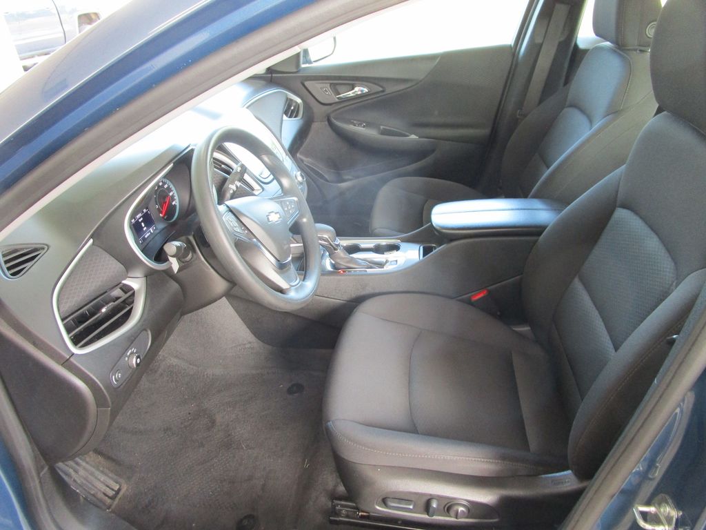 2024 Chevrolet Malibu 1LT - Photo 18
