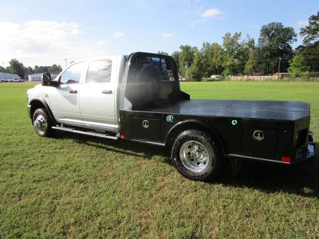 New 2026 Ram 3500 Chassis Cab 3500 TRADESMAN CREW CAB CHASSIS 4X4 60' CA Pickup