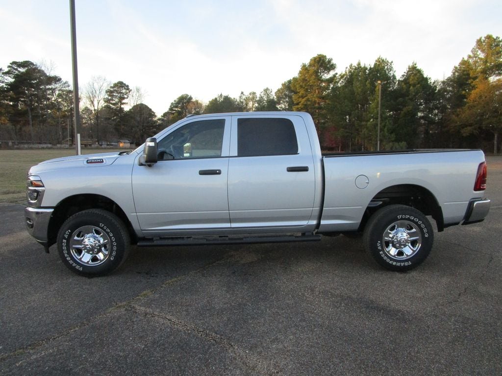 New 2026 Ram 2500 TRADESMAN CREW CAB 4X4 6'4 BOX Pickup