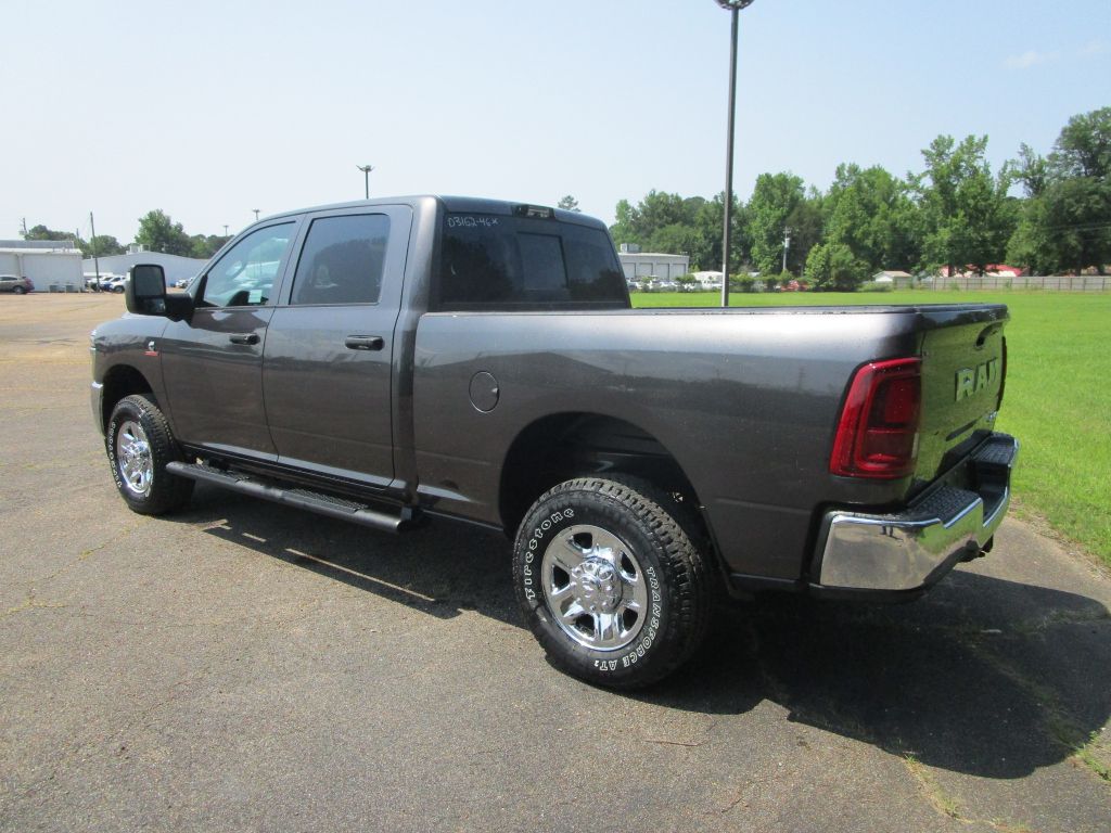 2025 Ram 2500 Tradesman photo 3