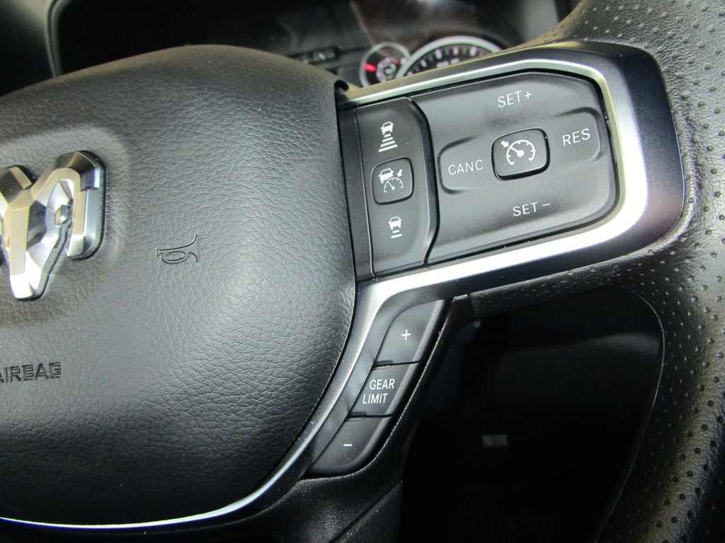 2026 RAM 3500 Chassis Tradesman - Photo 43