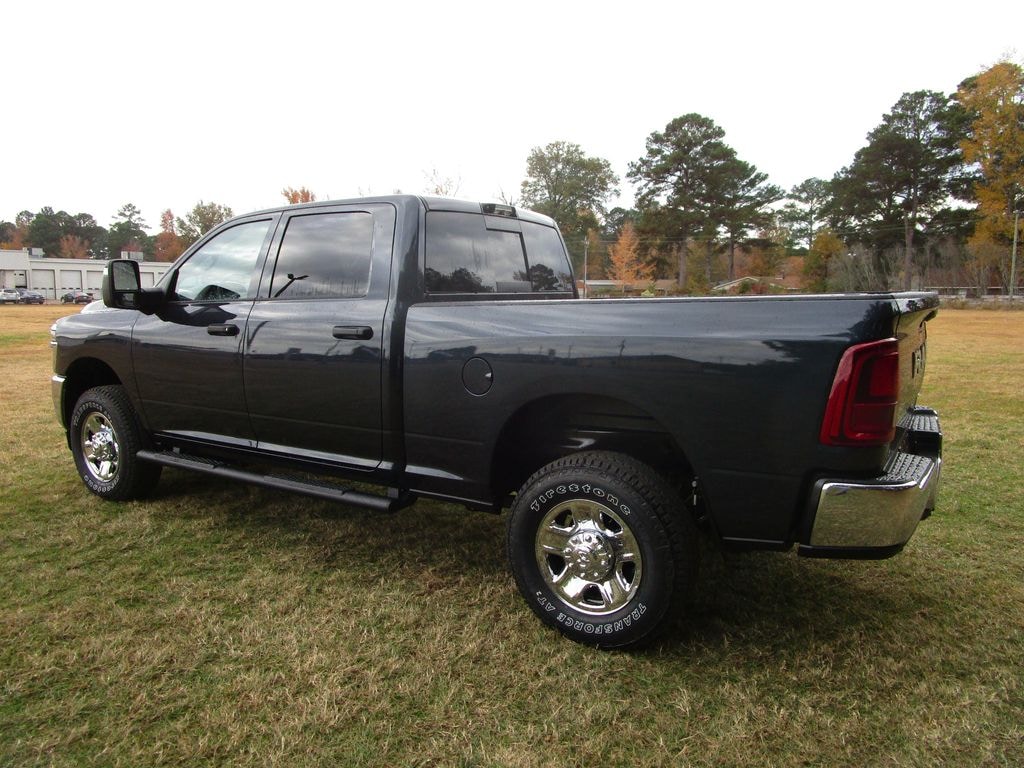 New 2026 Ram 2500 TRADESMAN CREW CAB 4X4 6'4 BOX Pickup