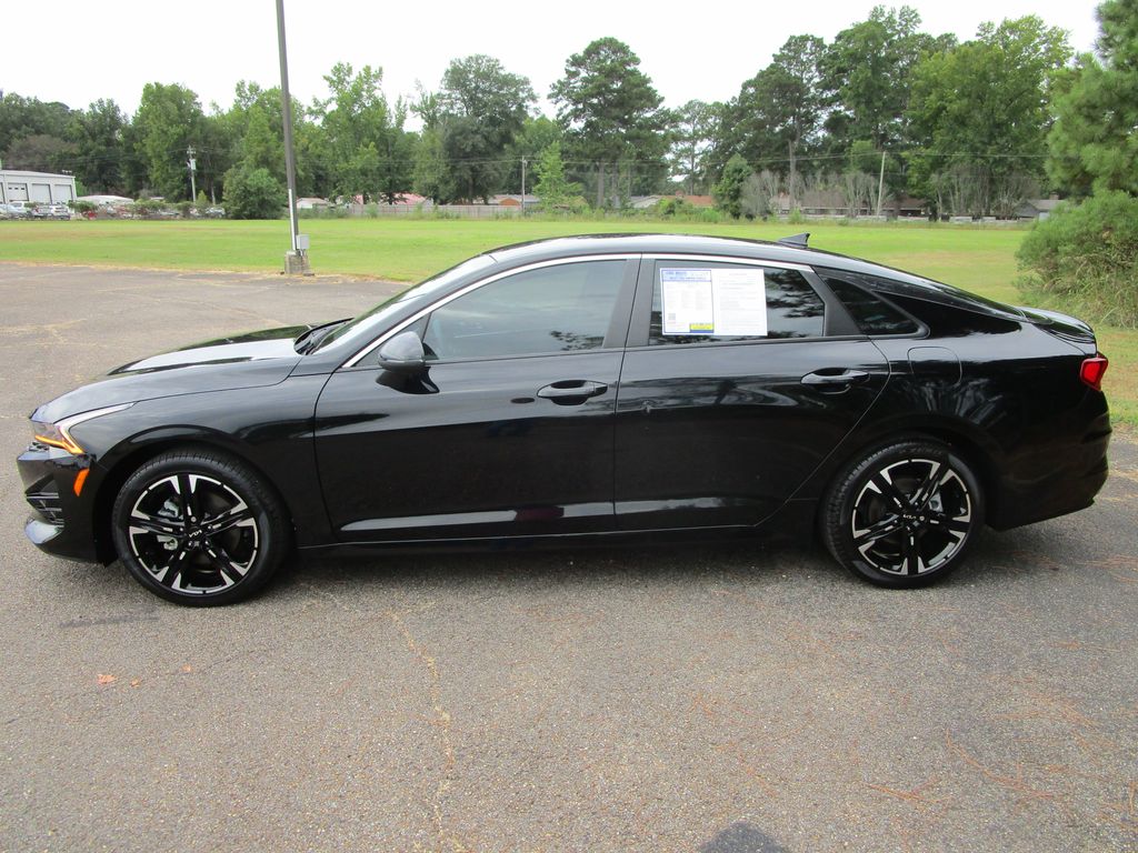 2024 Kia K5 GT-Line photo 2