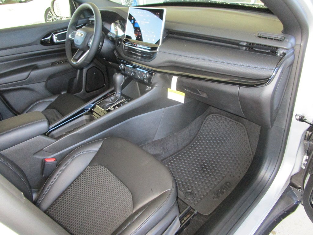 2026 Jeep Compass Latitude Altitude - Photo 25