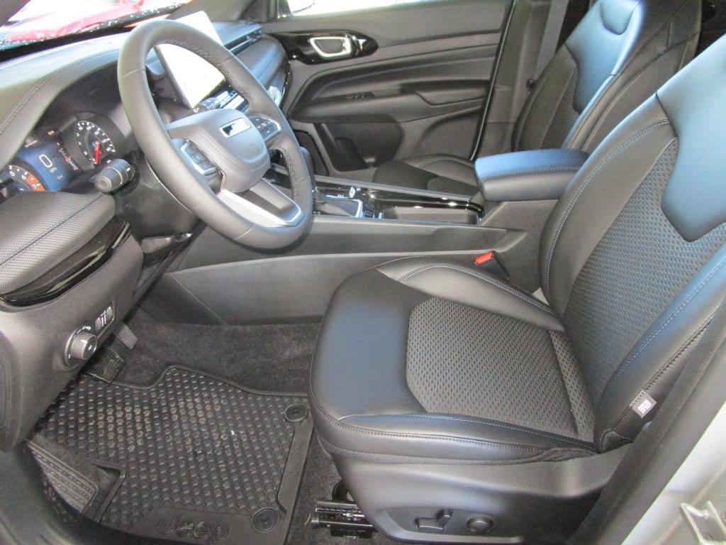 2026 Jeep Compass Latitude Altitude - Photo 17