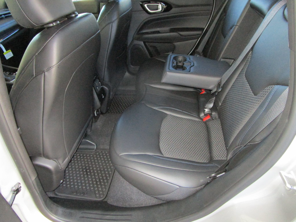 2026 Jeep Compass Latitude Altitude - Photo 16