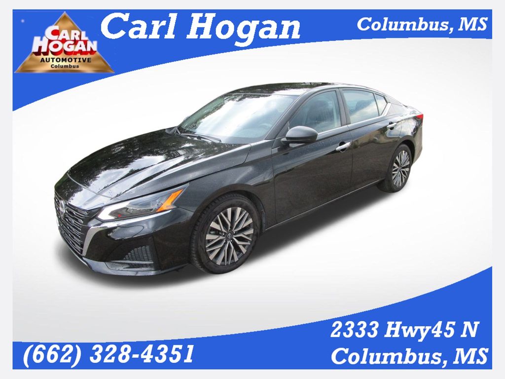 2024 Nissan Altima SV's photo