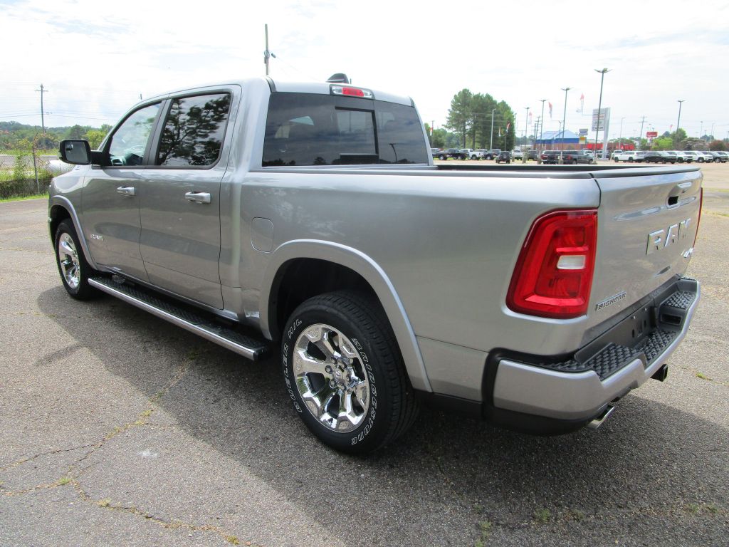 2025 Ram 1500 Big Horn photo 3