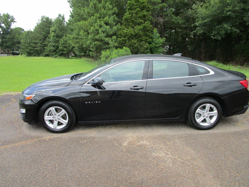 Used 2023 Chevrolet Malibu 1LT with VIN 1G1ZD5ST1PF238567 for sale in Columbus, MS
