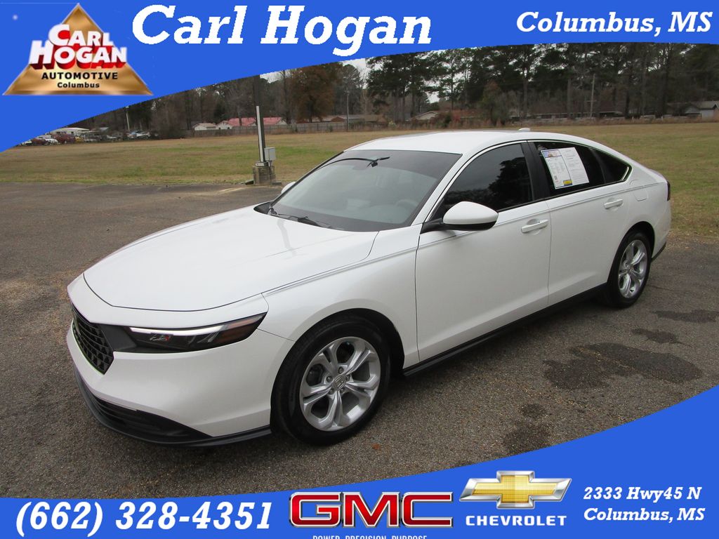 2023 Honda Accord LX's photo