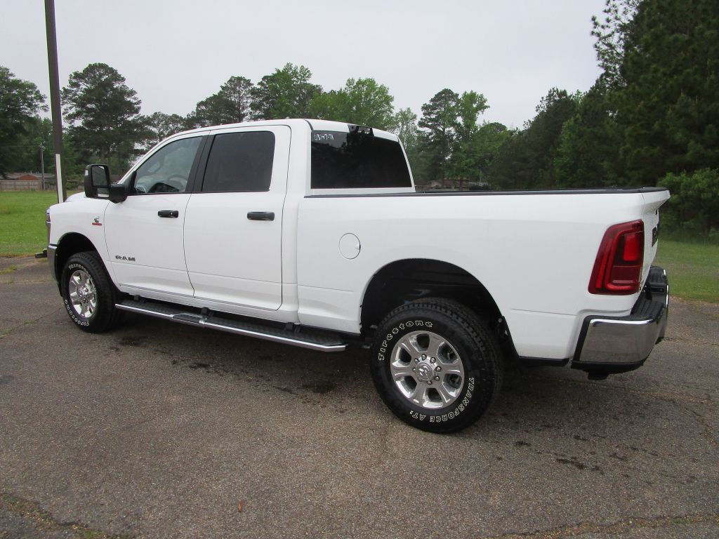 2025 Ram 2500 Big Horn photo 3