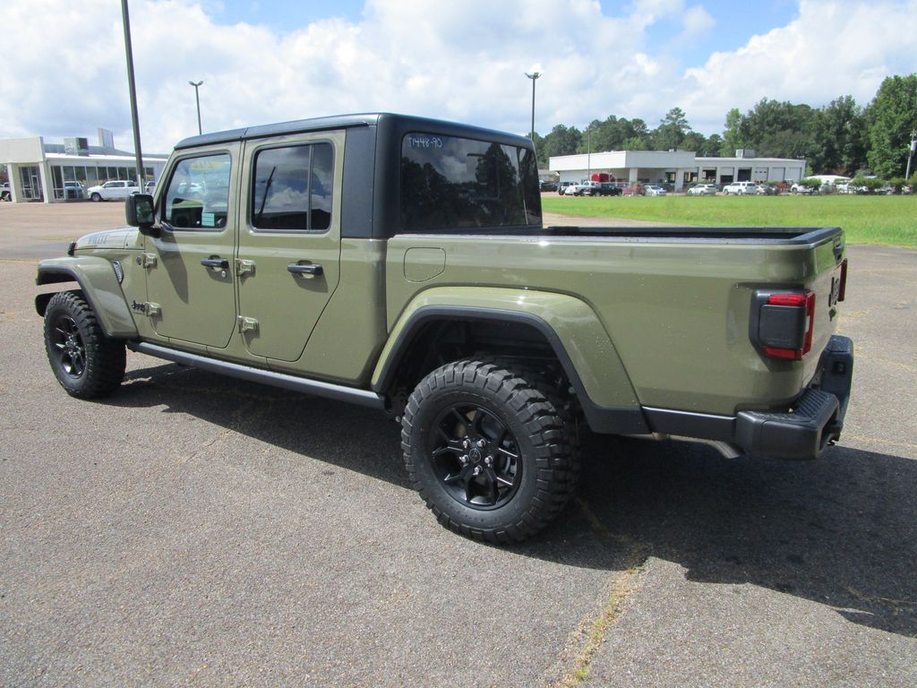 2025 Jeep Gladiator Sport photo 3