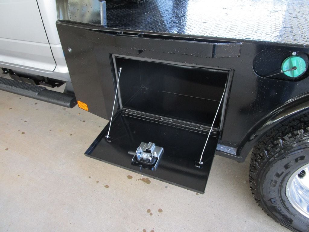 2026 RAM 3500 Chassis Tradesman - Photo 10