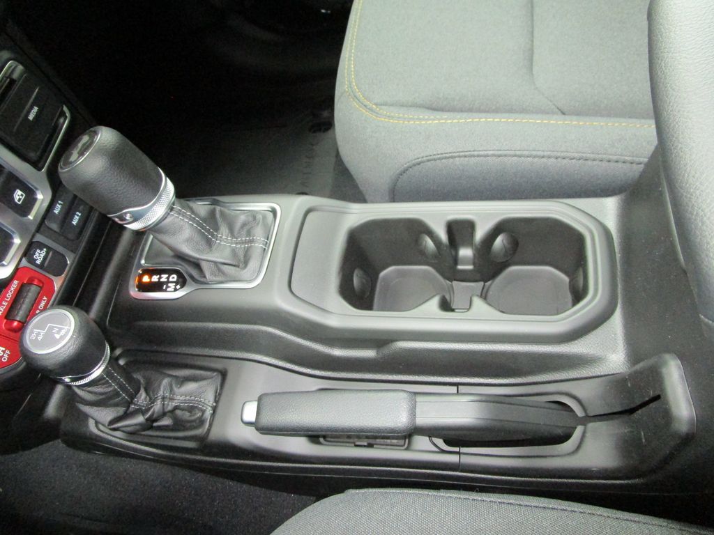 2026 Jeep Wrangler 2-Door Willys - Photo 30