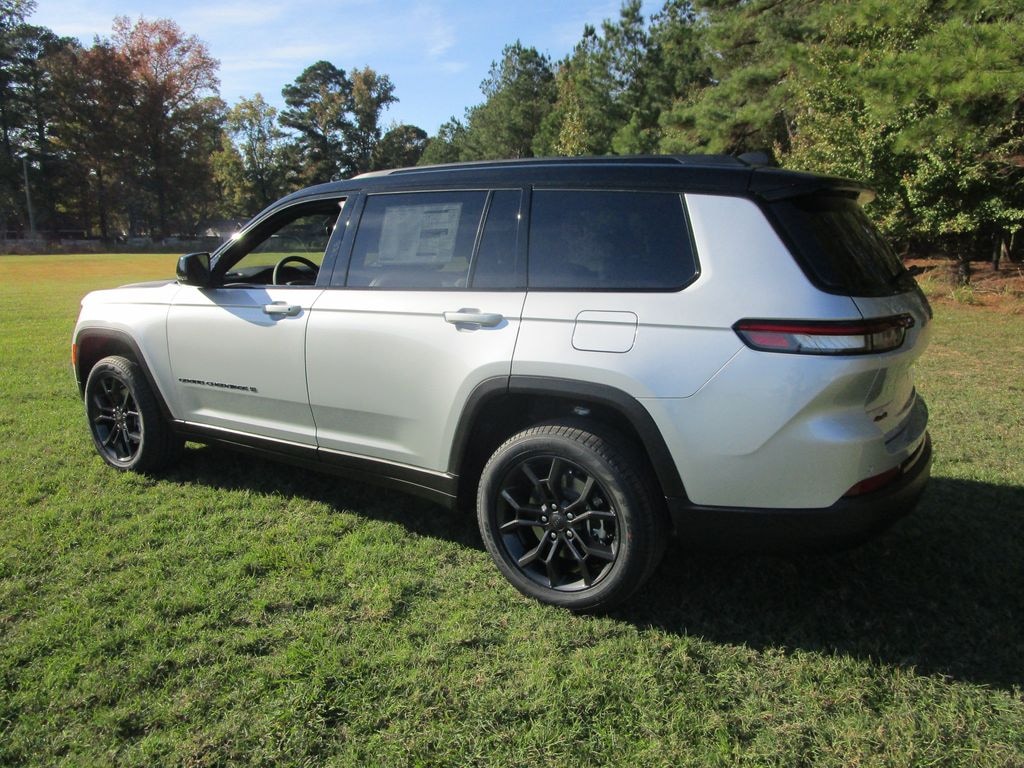 New 2025 Jeep Grand Cherokee L LIMITED 4X4 Sport Utility