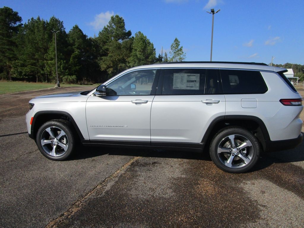 New 2025 Jeep Grand Cherokee L LIMITED 4X4 Sport Utility