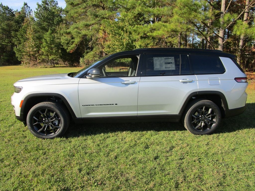 New 2025 Jeep Grand Cherokee L LIMITED 4X4 Sport Utility