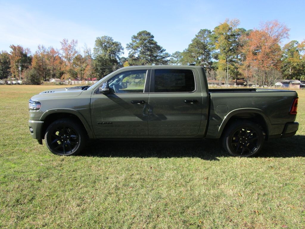 New 2026 Ram 1500 LARAMIE CREW CAB 4X4 5'7 BOX Pickup