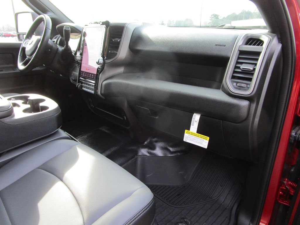 2026 RAM 3500 Tradesman - Photo 25