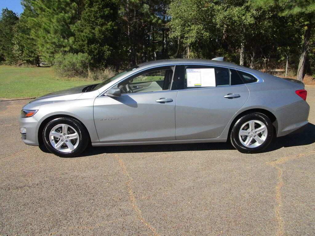 Used 2024 Chevrolet Malibu LT Sedan