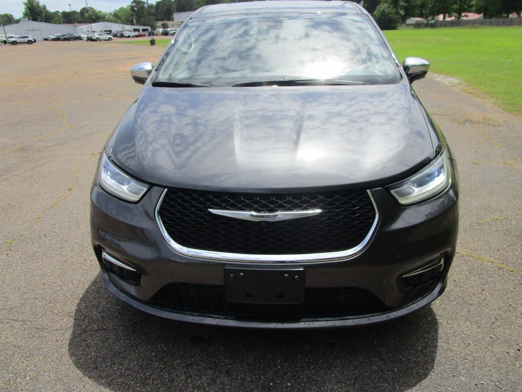 2022 Chrysler Pacifica Hybrid Limited photo 4