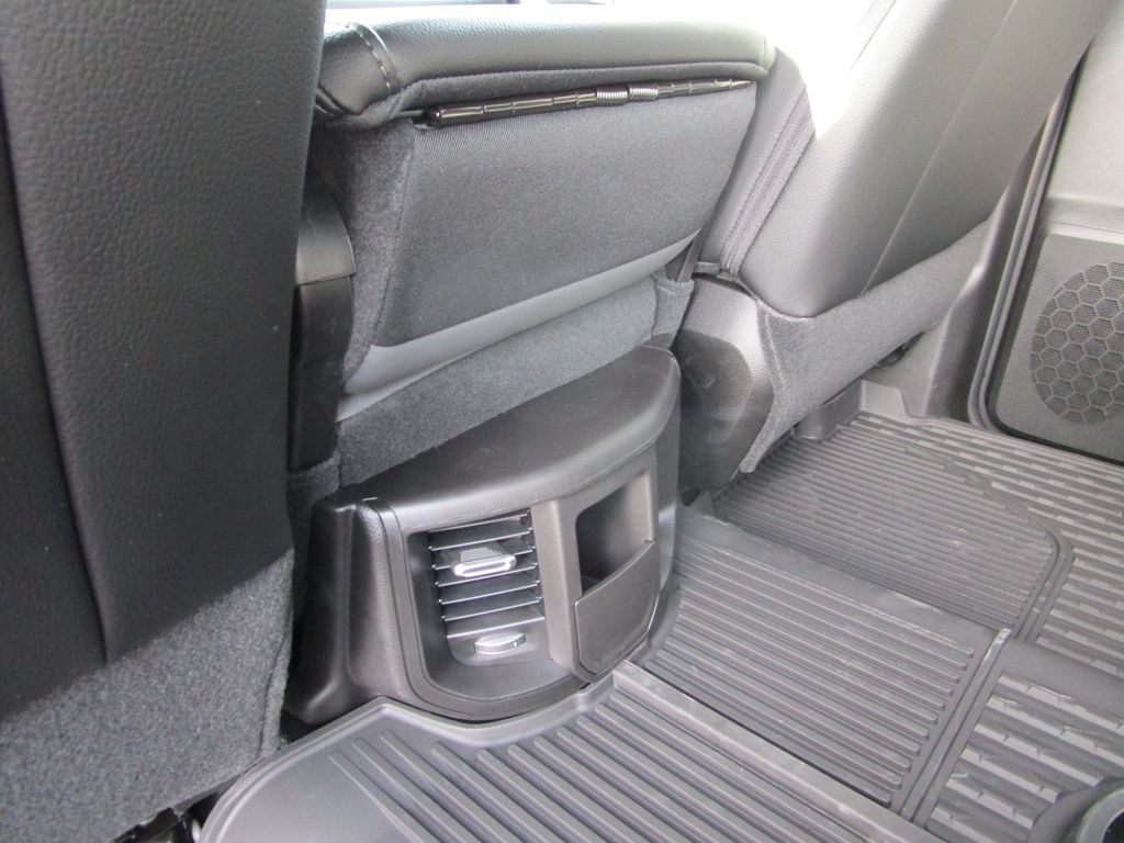 2026 RAM 3500 Tradesman - Photo 21